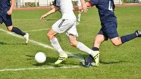 萨林杰轰42+16+5，贺希宁贡献27+5，摩尔35分助力深圳逆转广州